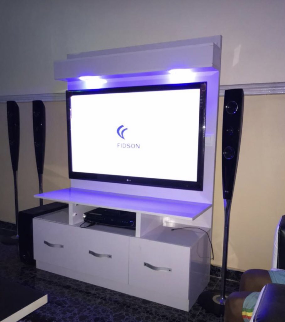 onlyonenifz's tweet photo. Hi guys, spark up your room now with our Lit 🔥 affordable Interior decorations/Furnitures 🤩🤩🤩🤩
My Prices are really cool & My work is sweet😍🔥❤️
Hit me Up now for your interior Deco/Furniture🔥
Location: Lagos Nigeria
| #TheProdigal Ebuka Kuda vbank #evolutioncamp21 | https://t.co/Qh72Y607bA