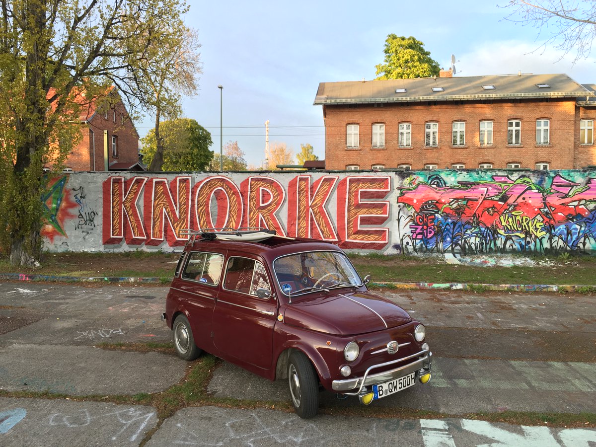 willsagen's tweet photo. @novemberregen Meinen alten kleinen Fiat 500 nach ΓΌber einem Vierteljahr mal wieder rausgeholt. Er ist einfach so angesprungen. :)
#smuv #SmallUtilityVehicle https://t.co/XPs1pfv7Zr