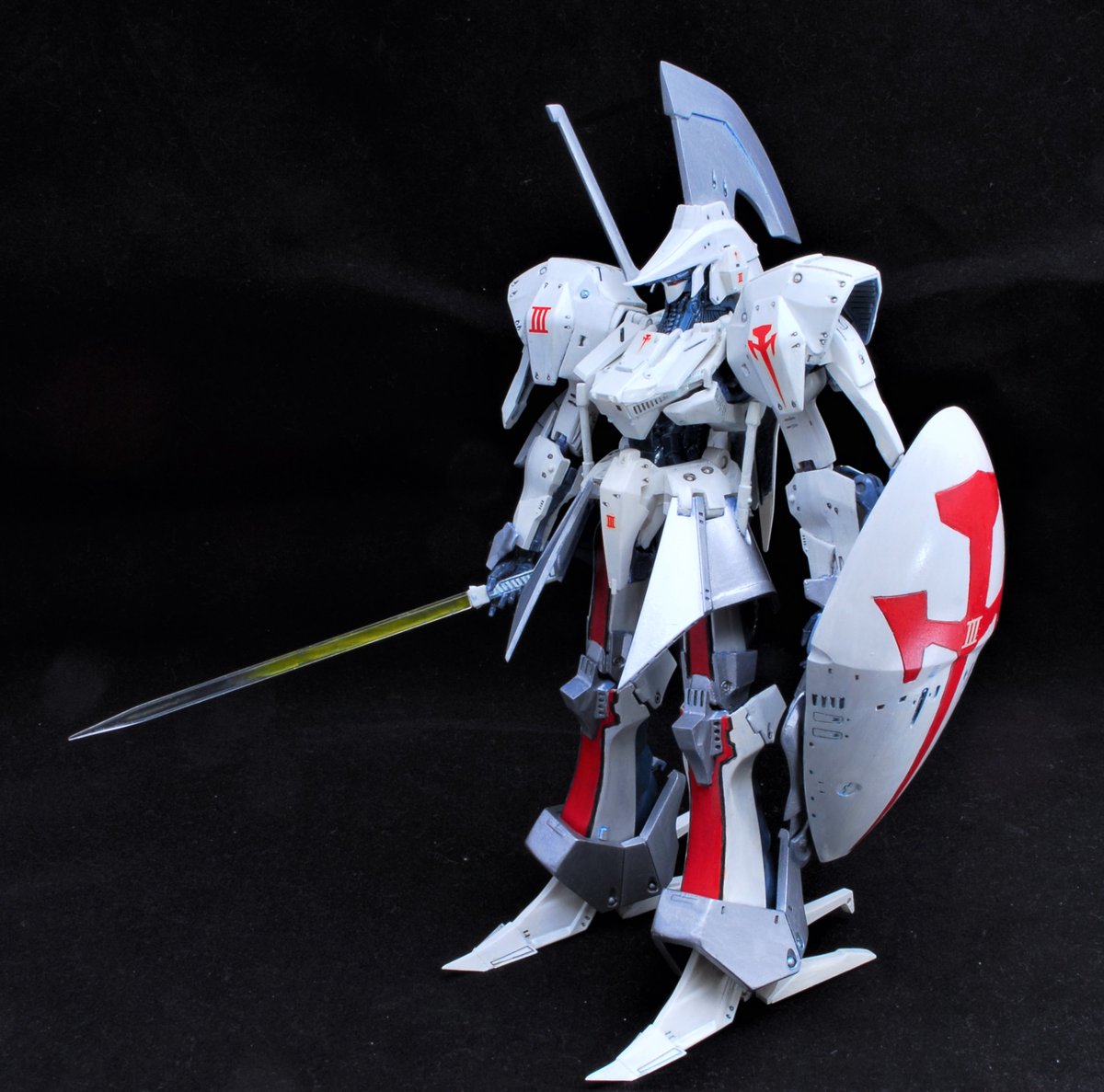 pjo106's tweet photo. レッドミラージュ　LEDMIRAGE 1/144 WAVE ファイブスター物語 https://t.co/05za1ilDXb