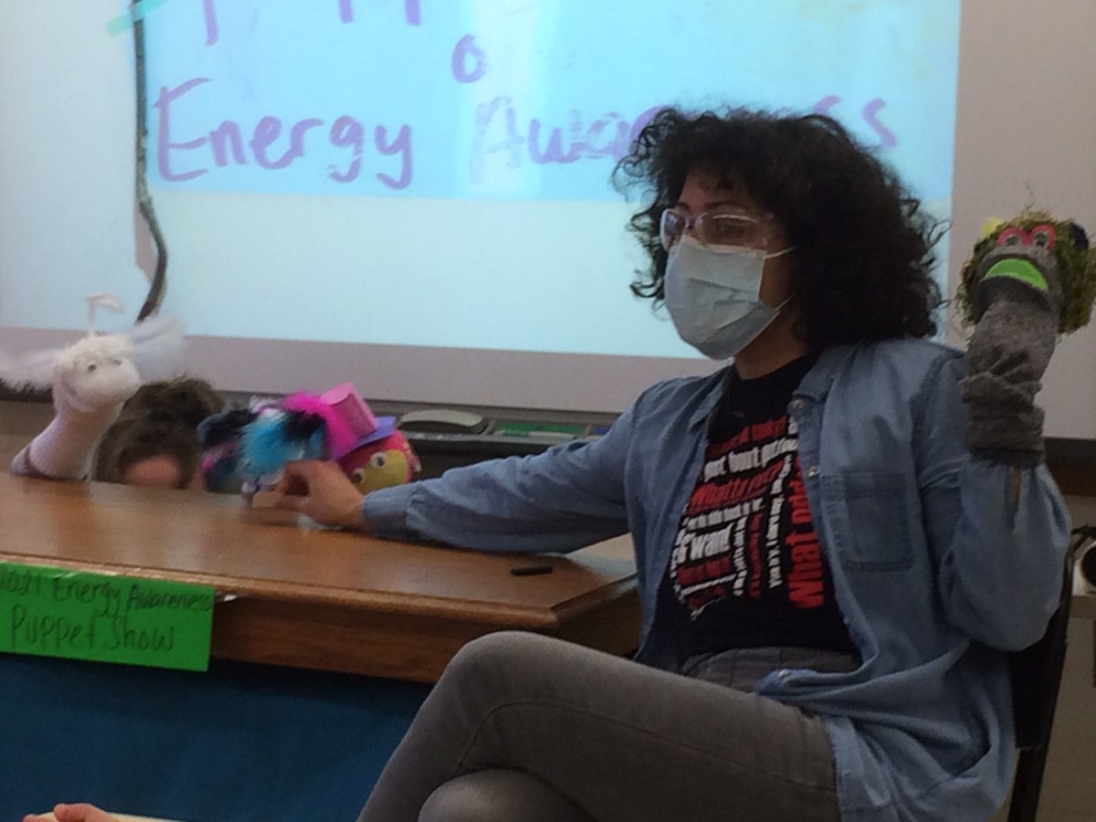 MsgrLeoCleary's tweet photo. Ms. Almeida's Grade 5 class created puppets and scripts for a puppet show delivering the message of the importance of energy conservation #PVNCLEARNS https://t.co/qeV6b8B1WF