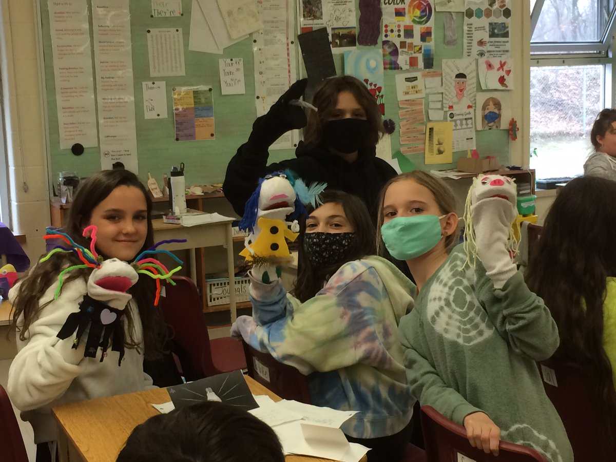MsgrLeoCleary's tweet photo. Ms. Almeida's Grade 5 class created puppets and scripts for a puppet show delivering the message of the importance of energy conservation #PVNCLEARNS https://t.co/qeV6b8B1WF