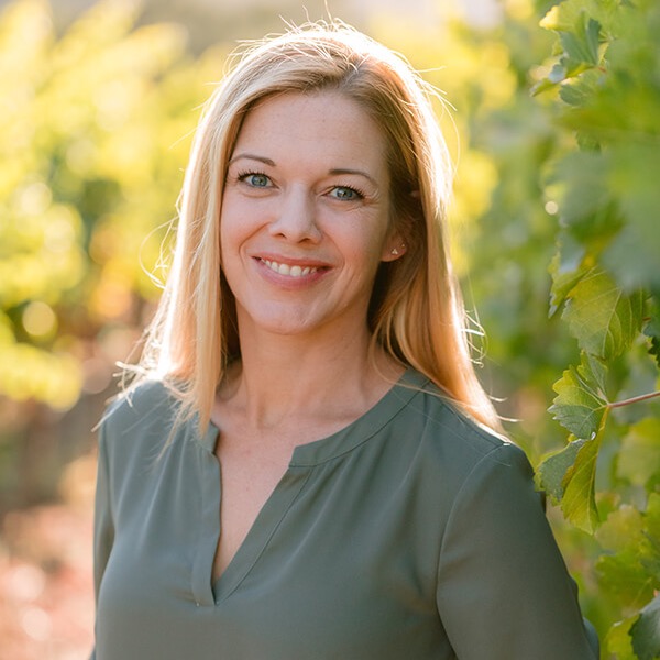 Next Wednesday at 630pm, we'll be meeting online with Galerie winemaker Gianna Kelly for an interactive Trivia Night to get the inside scoop on what differentiates the Napa and Sonoma wine regions, and what makes them both so wonderful. 

More information: conta.cc/39ka6Gp