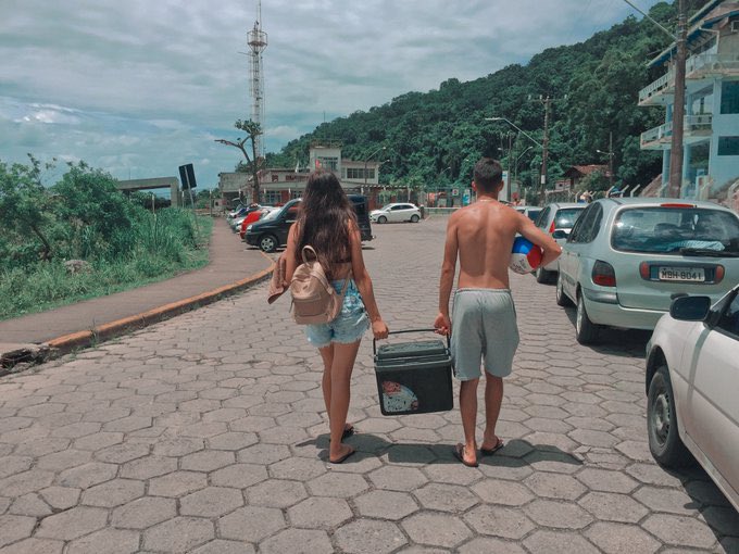 oemputecido's tweet photo. não conheço mas parece ser um casal feliz https://t.co/QOqCCtwVhd