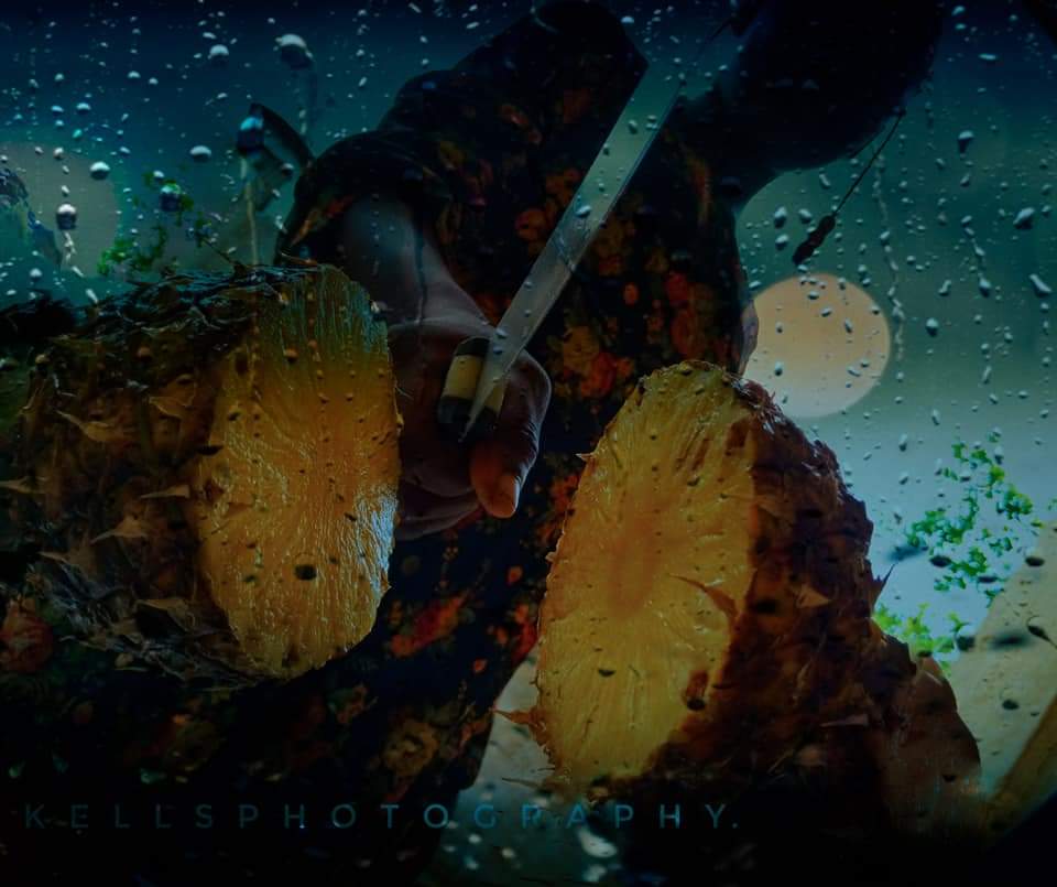 Kellsphotograp2's tweet photo. SHOT/EDITED ON PHONE..
How do I cut my pineapple??.
Check 2nd and last frame..
What do you think? Creative or not..
Kindly retweet please.
#wikzid
#2Seconds
#frankedoho
#SuperEagles
#postmalone https://t.co/abEgFo0kHI
