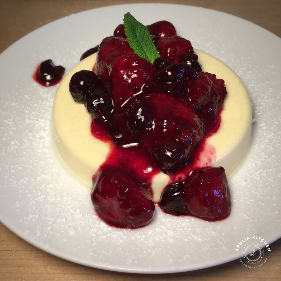 apuliakitchen's tweet photo. Panna cotta | dessert | 4 portions £13 or 2 portions £7
Choose you favourite:
Special Lotus Biscoff.
Homemade dark chocolate and roasted hazelnuts cream.
Homemade “Frutti di Bosco” berries sauce.
#bs5food #stgeorgebristol #bs5 #staylocal #pannacotta #apuliakitchen https://t.co/fjrc8QIraS