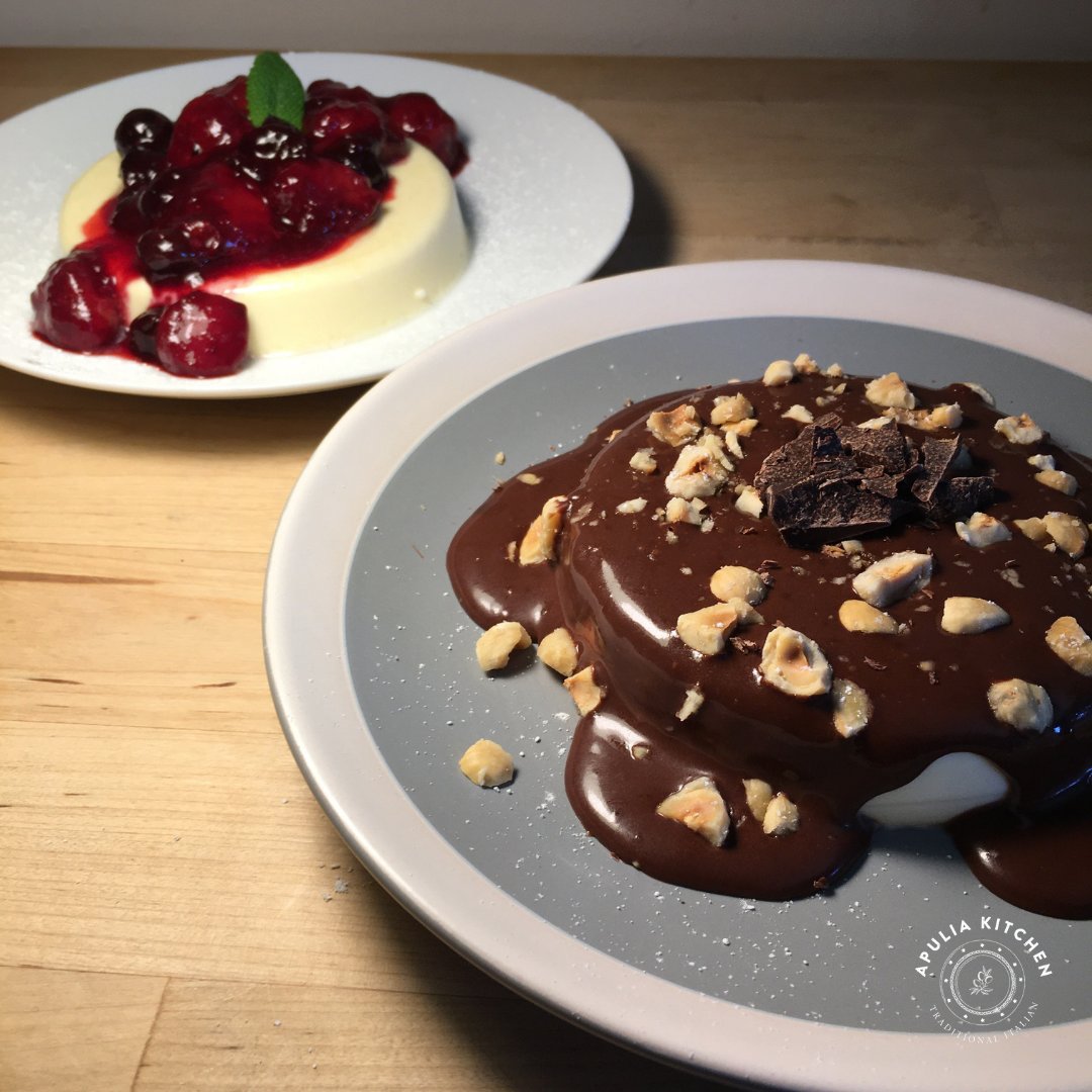 apuliakitchen's tweet photo. Panna cotta | dessert | 4 portions £13 or 2 portions £7
Choose you favourite:
Special Lotus Biscoff.
Homemade dark chocolate and roasted hazelnuts cream.
Homemade “Frutti di Bosco” berries sauce.
#bs5food #stgeorgebristol #bs5 #staylocal #pannacotta #apuliakitchen https://t.co/fjrc8QIraS