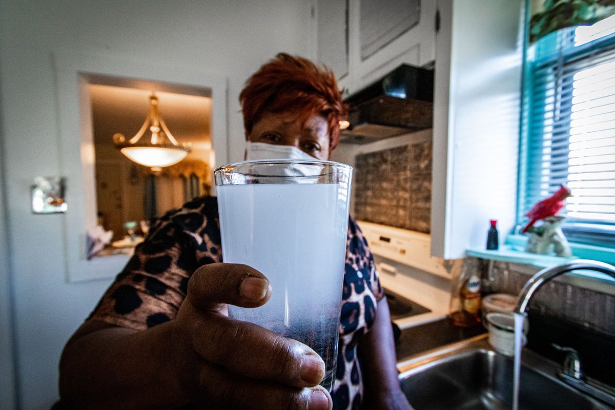 detroitnews's tweet photo. Benton Harbor doesn't want to be the next Flint. It's already worse. 🔒 https://t.co/88HZKEdCcb https://t.co/WJpSmsu4nW
