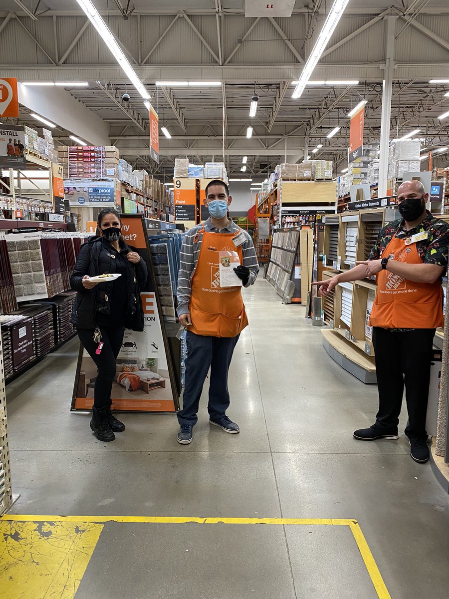 opsasmliz's tweet photo. Lots of recognition happening today with #team6651 #bestintheAV congratulations to Patty, William, Mario and Susana keep up the good work! https://t.co/AYEymErx0l