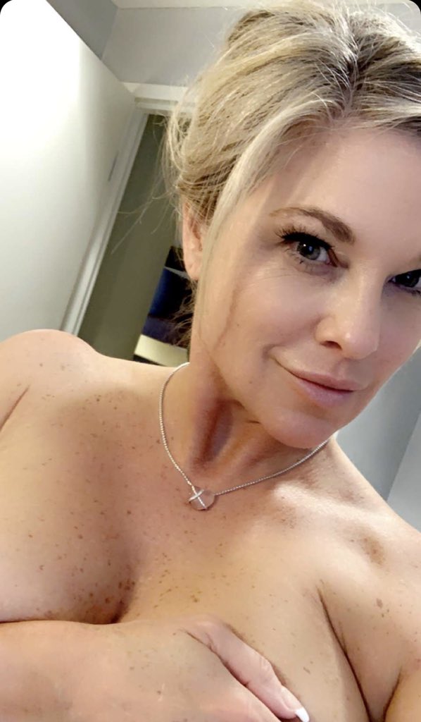 💗 𝕯ᥲᥒіᥴᥲ 𝕷ᥲᥒᥱ 💗 tweet media