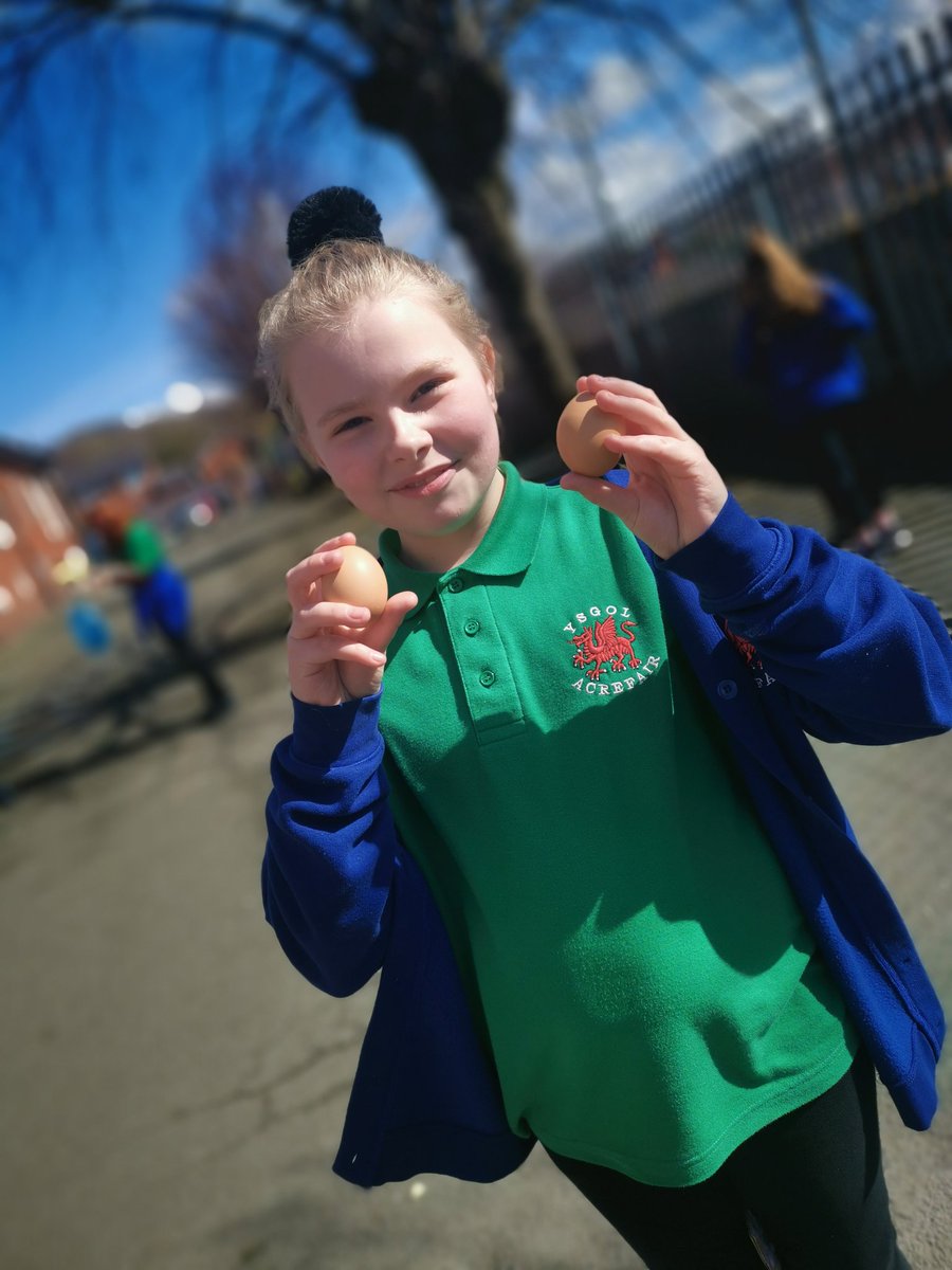 YsgolAcrefair's tweet photo. Our parachute designs brought to life, dropped from 4m and very few of our eggs got broken. Looks like we've got some great designers and we've also raised lots and lots of questions about forces and why our designs did/didn't work for our science inquiry after the Easter break https://t.co/41elpGnfrZ
