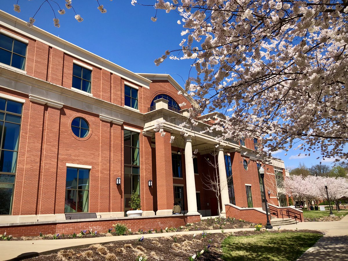 DavidSBrinkley's tweet photo. Spring is beautiful here.  Thank you @wku ! https://t.co/PYXU0VUud3