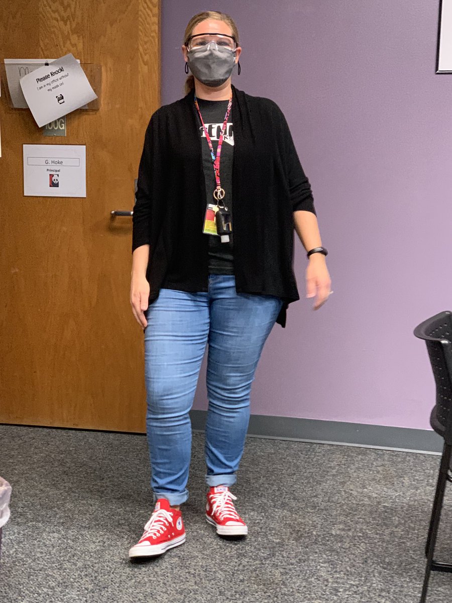 PennyRoadES's tweet photo. Stepping out in converse on a Friday is a sign that we are about to step into Spring Break. Have a great Spring Break Pandas! Stay safe and enjoy. We will see you on April 8th. #DripFriday #SpringBreakisHere #Woohoo @GiaHoke https://t.co/qoPLwn8awb