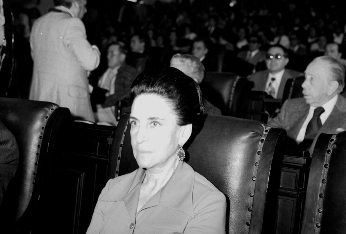 PrimeraMexicana's tweet photo. Doña Griselda Álvarez Ponce de León fue la #PrimeraMexicana en gobernar un estado de la república mexicana: Colima.

Fue senadora y funcionaria federal en distintos periodos; además de poeta y ensayista, con un total de 18 libros publicados.

Fallece en 2009. https://t.co/LpdBLi2tnL