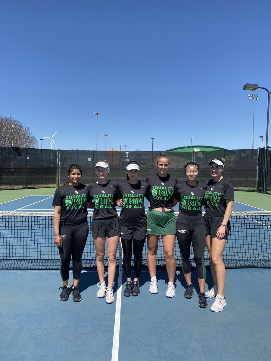 rodrigo216's tweet photo. Match day 🤩💚🎾🦅 #unityfriday @MeanGreenTennis @MeanGreenSports @UNTsocial https://t.co/XR1pXq1lol
