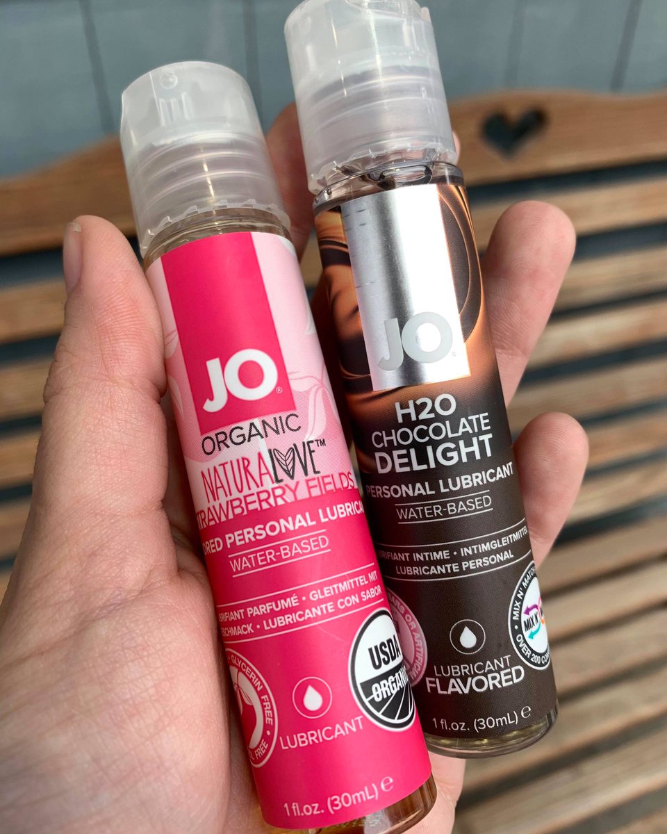 GetYoursStores's tweet image. Take a look at these water-based flavored lubes!! There are over ten flavors to choose from!!🍫🍓
•
•
•
#jo #jolube #flavoredlube #lubricant #lube #waterbasedlube #organic #chocolateflavour #strawberryflavor #adultshop #shopgetyours #getyoursstores #getyoursjohnson