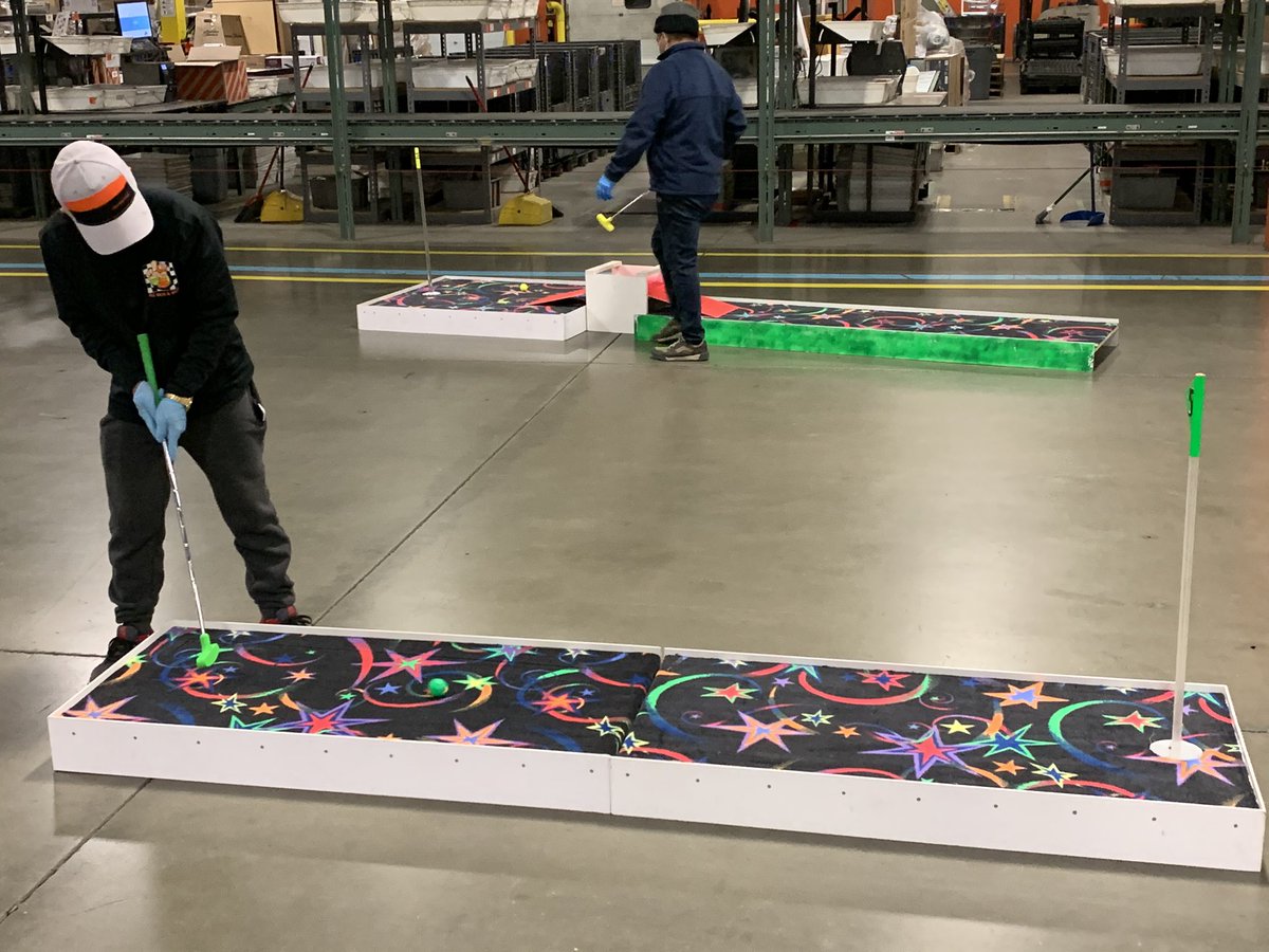 KathySwartz24's tweet photo. Had a blast doing the Carnival here at 8615! Thank you to everyone who helped me decorate or set up games! https://t.co/UNYVuE8eaH