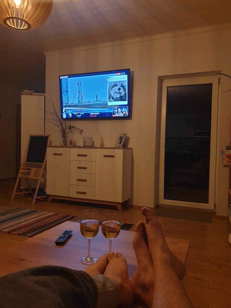 MrPreester's tweet photo. When the kids are asleep!!! HYPE!!! #GERONIMO #WhatAboutIt https://t.co/pPJLrQfVBX