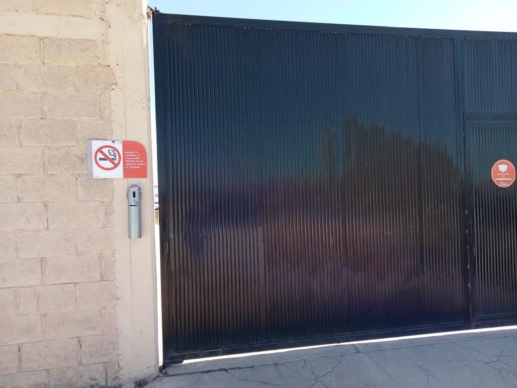 CEPAADurango's tweet photo. Oficina #Estatal #Tabaco #Dgo a cargo de la L. P. Diana Jiménez @CEPAAD1; dio por terminada la capacitación y la colocación de #Señales éticas demostrando que la empresa "@VictoriaST_Dgo" se convierte en un #Espacio 100% #LibreDe #Humo de #Tabaco🚭
¡ENHORABUENA!
#CepaadEscucha https://t.co/TrqW7a5Q1t