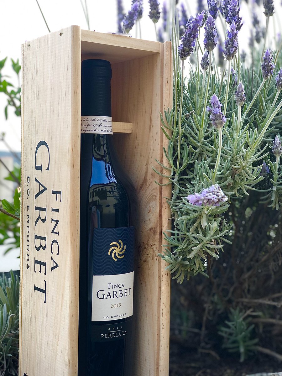 ElParral_'s tweet photo. 🍷Ampliant la gamma amb els vins del Celler @Perelada , brillants, especials i sofisticats✨ 

@DOEmporda @EmpordaWine #wine #winelover #elparral #visitcapmany #goodwines #good #special #enoturisme #turisme #enoturismo #likewines https://t.co/JXsbaM2Ewq