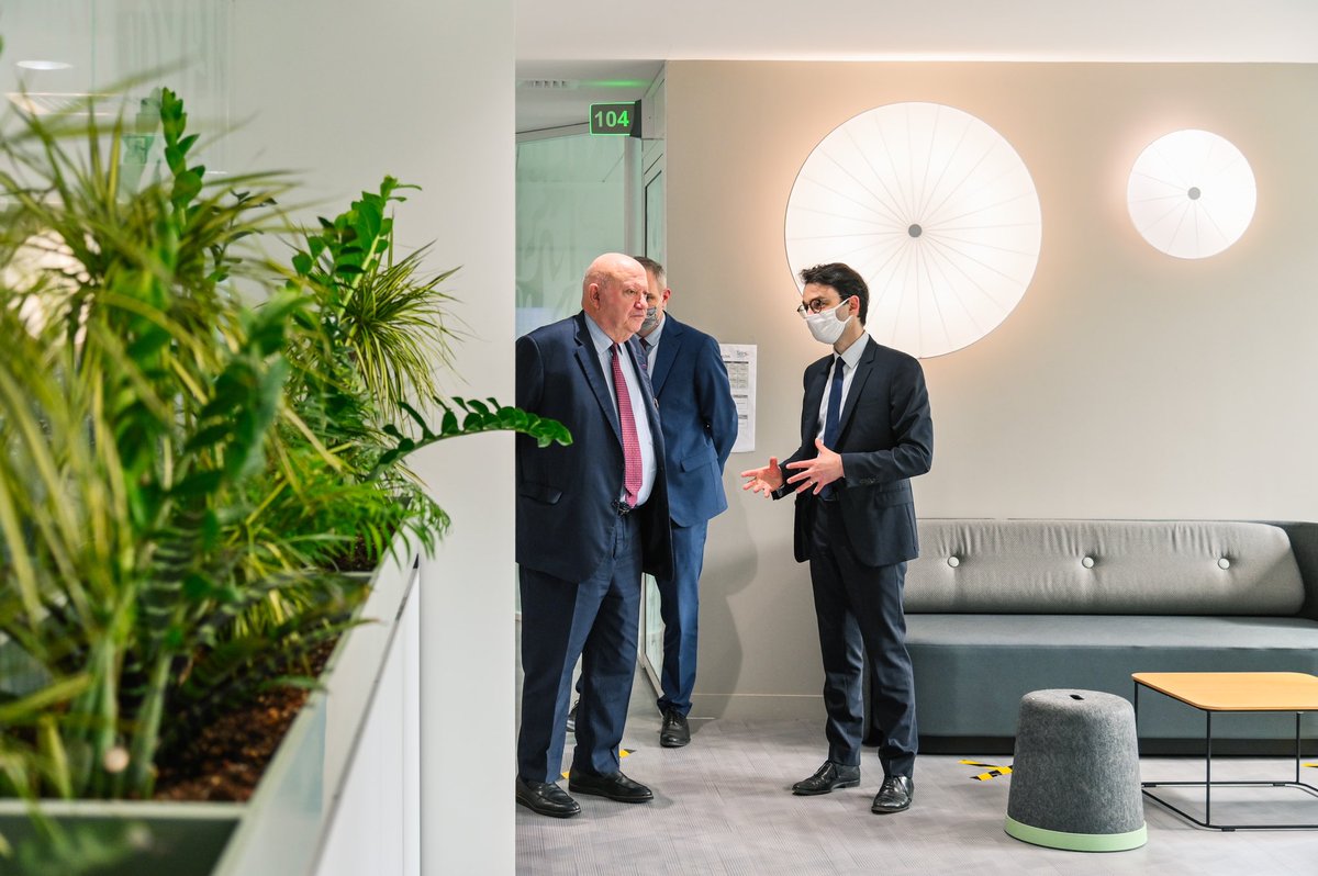 ASantini_Issy's tweet image. [Visite] Les travaux du Centre administratif municipal s’achèvent !

La rénovation s’est inscrit dans un projet global de transformation de tout le bâtiment pour optimiser le service public rendu aux Isséennes et aux Isséens — #SmartAdministration