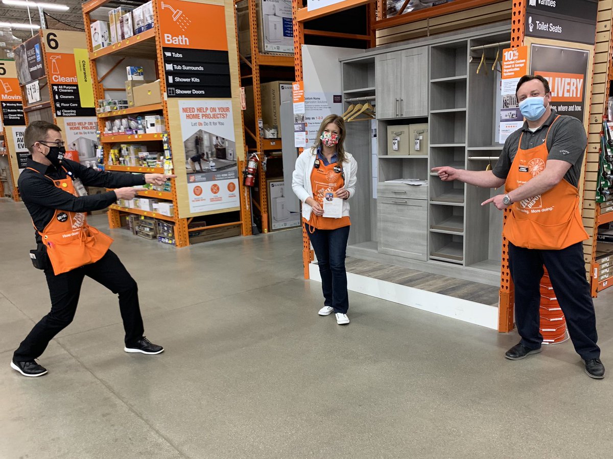 Julie Giattino tweet media