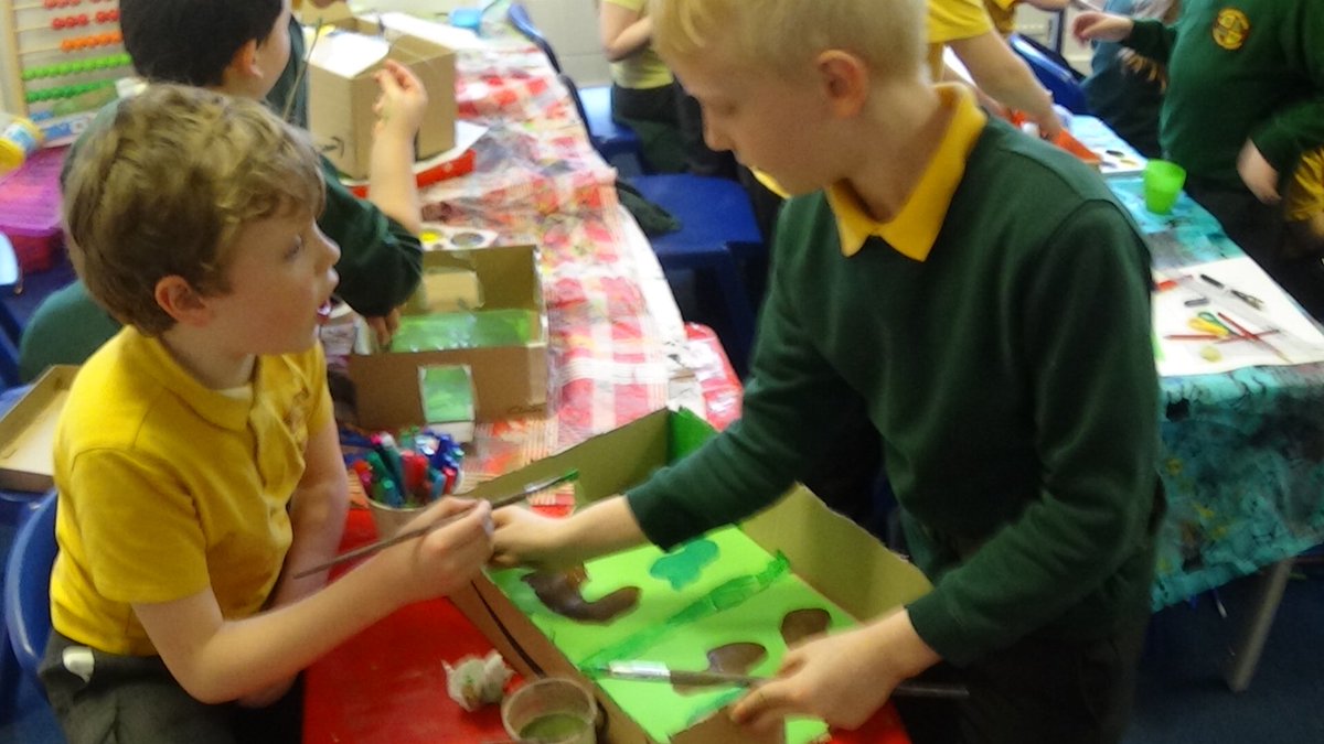 Year4_WLPS's tweet photo. It wouldn’t be Vision Day in 4H without a dab of paint! https://t.co/K5lr1JTCNd