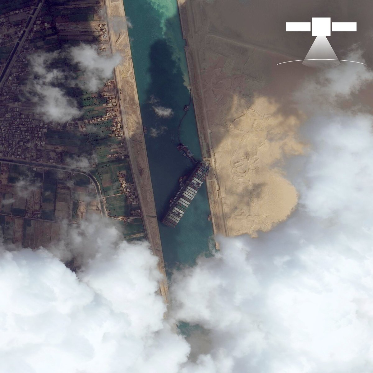 SpyMeSat's tweet photo. Day 3 &amp; the #SuezCanal remains blocked; at least 237 ships wait for the canal to be cleared. Our imagery providers strive to stay on top of evolving world events and with SpyMeSat you can too. SpyMeSat is your resource for up-to-date #satelliteimagery. Image by @Maxar https://t.co/G0ZSY95B1m