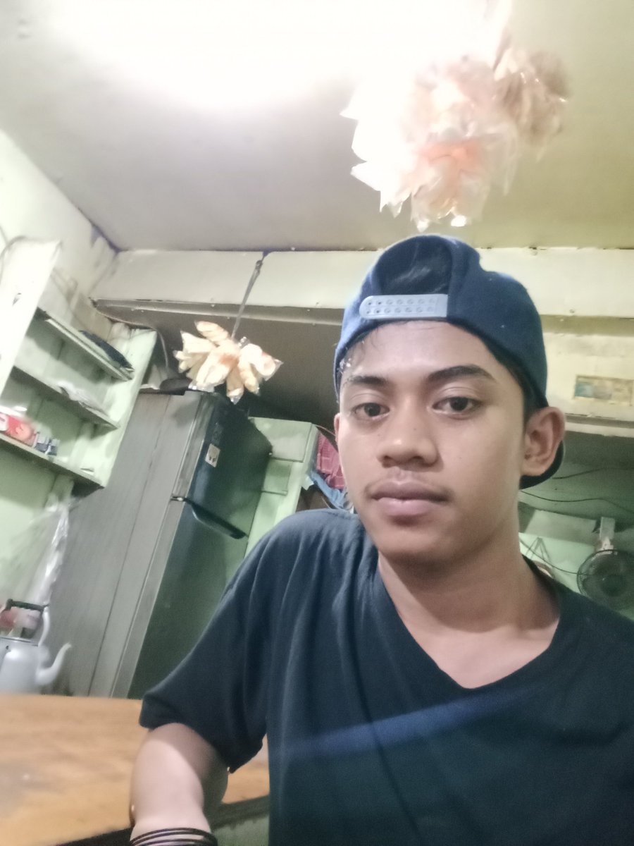 Masiful15's tweet image. Tuku bawang keliru mrico... 
Tiwas seneng la kok mok di anggep konco😣