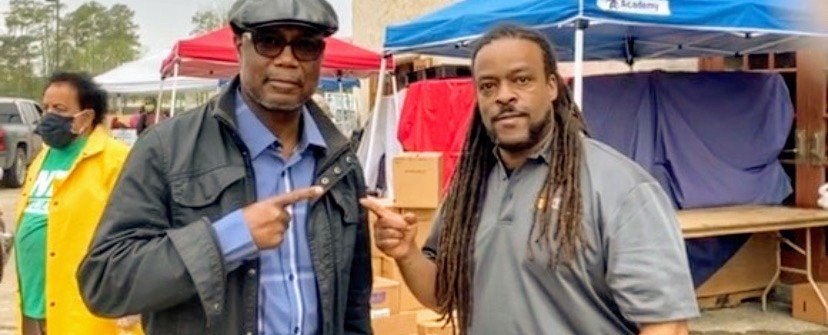 iCoordinate321's tweet photo. James Boykins of first community Church and President of Houston's #NAACP on the Front line in Minn For the George Floyd trial Weds we handed out food, Baby Food Veggies, Fruit to over 250 families @HoustonFoodBank @maggiesworld @SylvesterTurner #Houston @Beyonce @HoustonTX #rt https://t.co/mMCdkVjWbZ