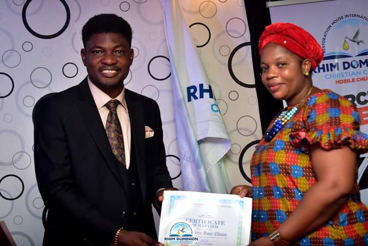 RHIMGlobal's tweet photo. RHIM Global Baptism Certificate Presentation during the Sunday Second Special Service
#RHIMGlobal
#RHIMDCC
#SundayService
#MiracleService
#SupernaturalTransformation
#DivineLifting
#CertificatePresentation https://t.co/BVDXNJS3rW