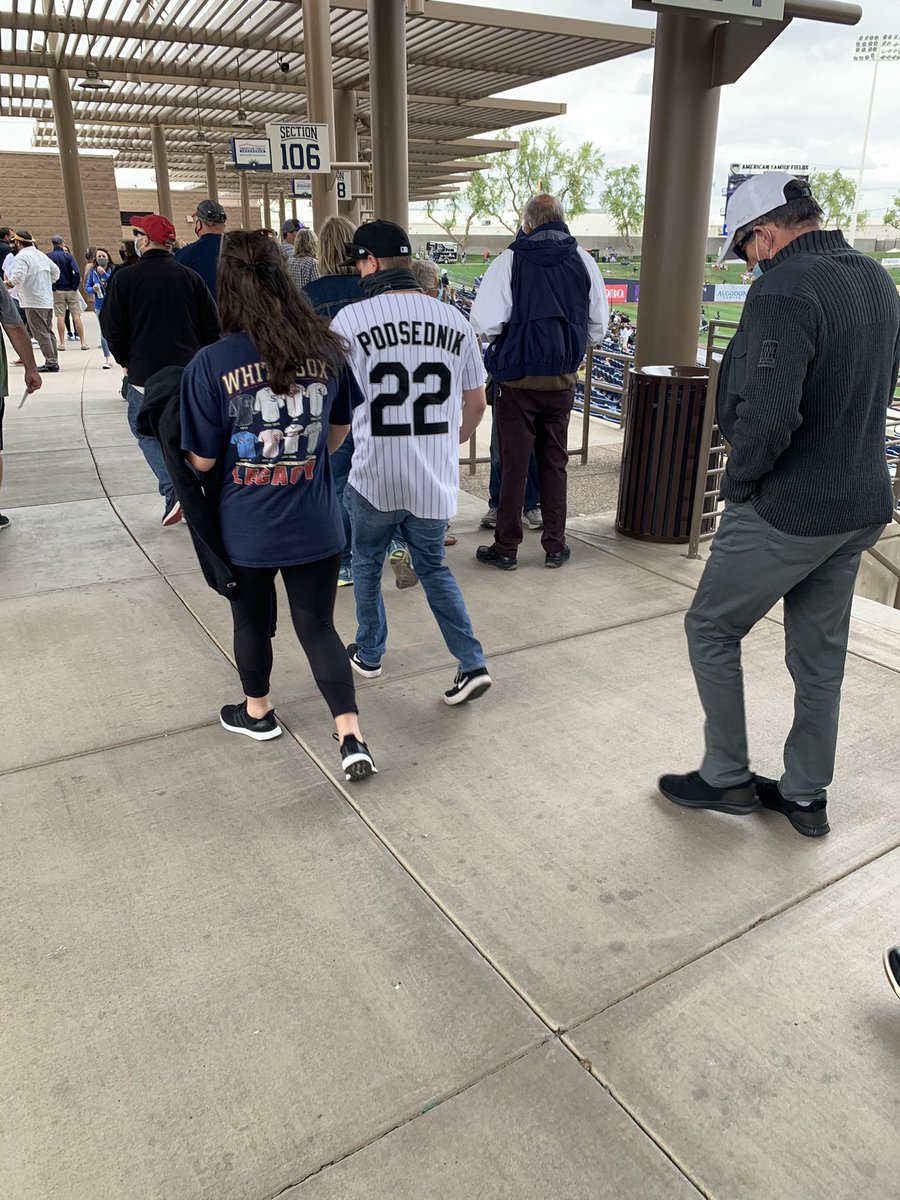 ByAndrewWagner's tweet photo. Nice. And doubly appropriate today. #RandomJerseys https://t.co/4E91PDcg1t