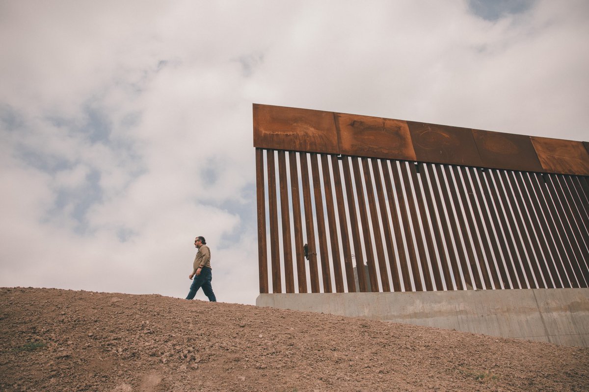 SenateGOP's tweet photo. Joe Biden froze border wall construction.
It now remains unfinished.
Border Patrol told us over and over and over: we must finish the wall. https://t.co/BLzU0FvdJs