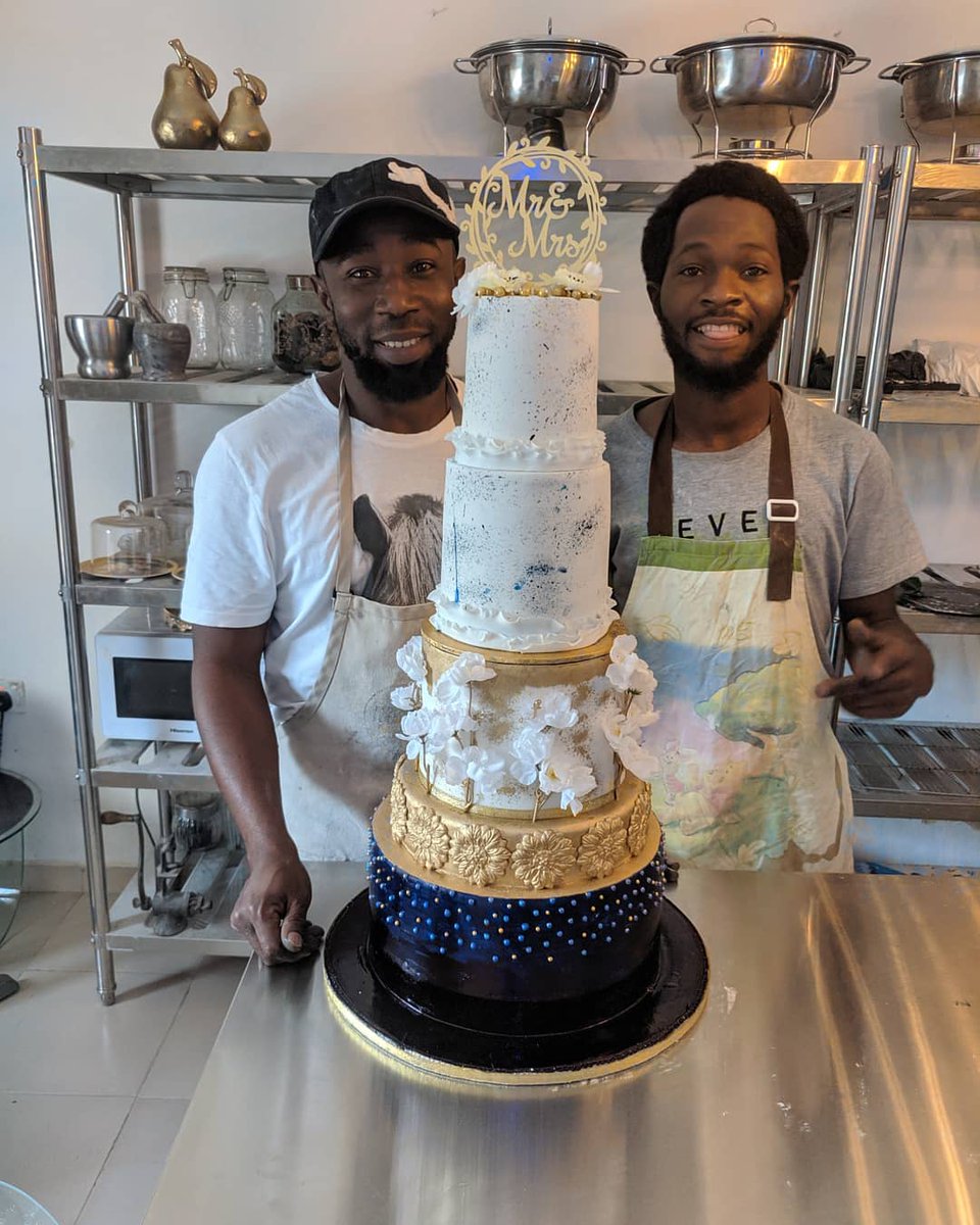 ibrahimssp1's tweet photo. Is fun making wedding cake #zangs bakery 😍 https://t.co/I9G23iUS8s