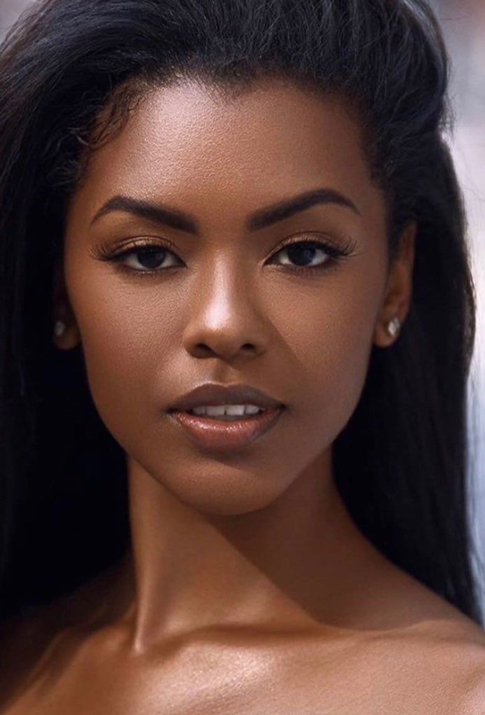 JusCoolNYC's tweet photo. Sistas Be FINE Friday 3/26/2021: Selena Jutton @JuttonSelena ✨

#JusCoolNYC #SistasBeFINE #SistasBeFINEFriday #SelenaJutton https://t.co/rwfq4OMDgy
