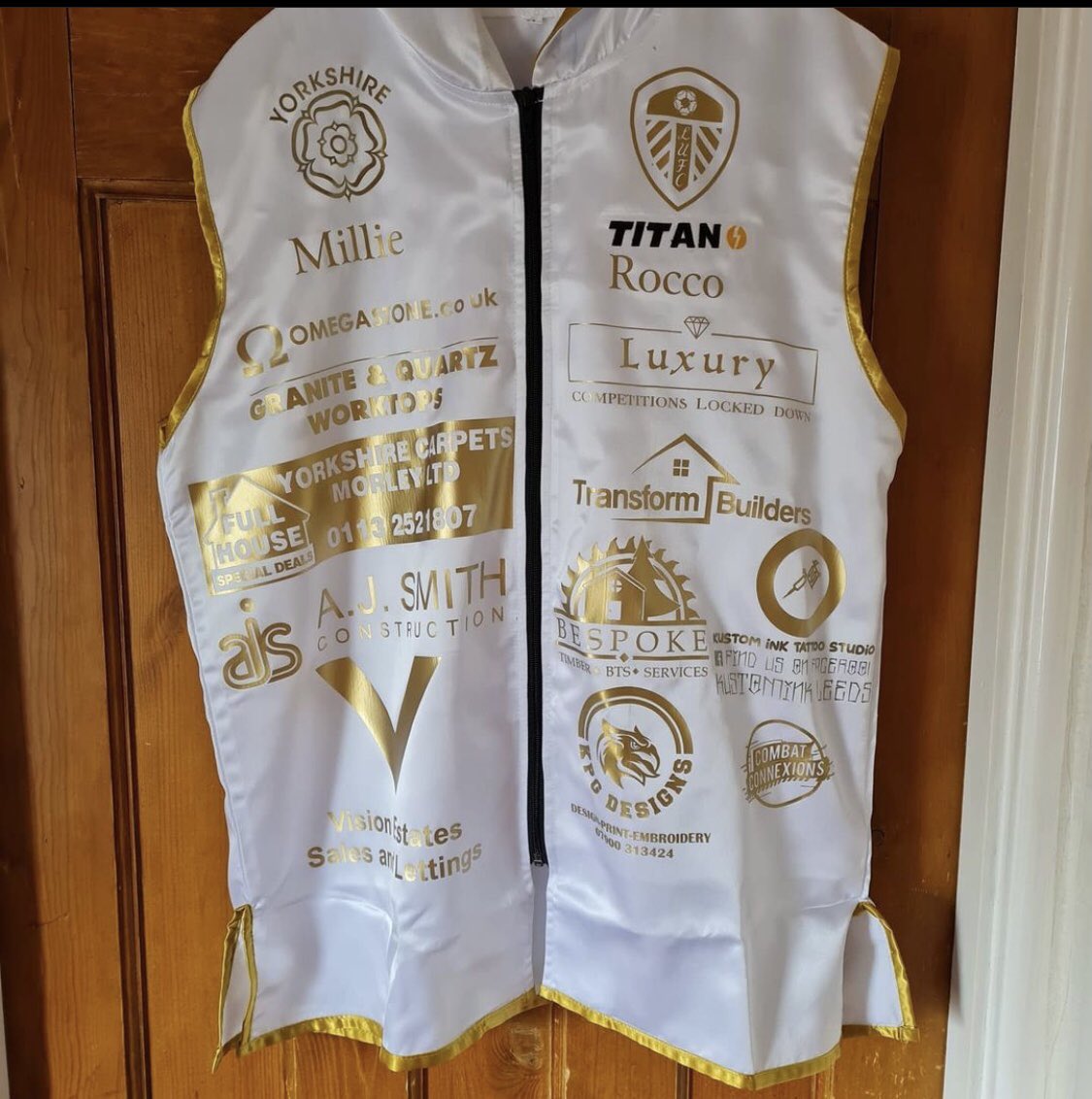 Titan boxing ring #wear being walked out for this weekends <a href="/bkb_official1/">BYBBKB</a> title fight this weekend.