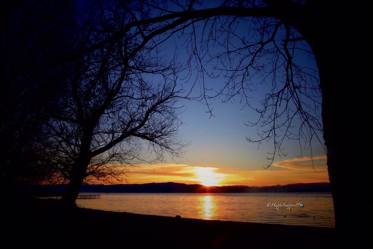 #sunsetphotography #sunset #evening #sundown #lake