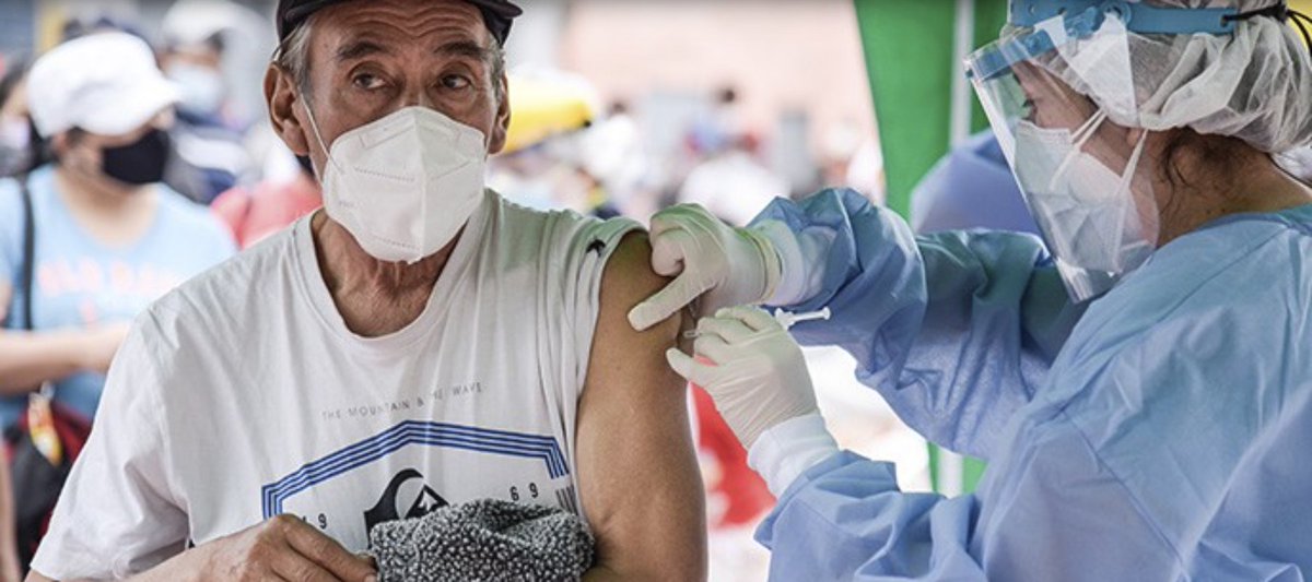 UNESCO_es's tweet photo. Las vacunas para la #COVID19 deben tratarse como un bien público mundial. Debemos garantizar que estén disponibles de forma equitativa en todos los países.
Señalan #COMEST y el Comité Internacional de #Bioética de la @UNESCO_es.
https://t.co/HVjMz3RPPB https://t.co/9hjj9fhvnT