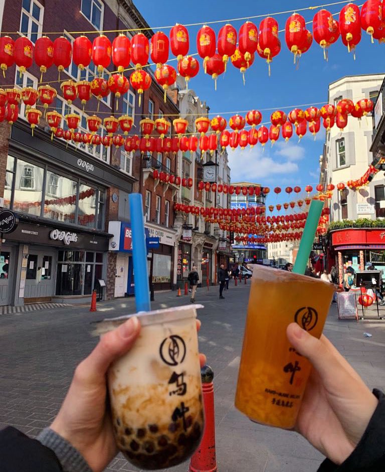 BestFutureEdu's tweet photo. An alternative to your regular tea, Bubble Tea. #bubbletea #tryit #chinatown #tea #icetea #colourful #drink #travel #visit #london #uk https://t.co/QXate863KC