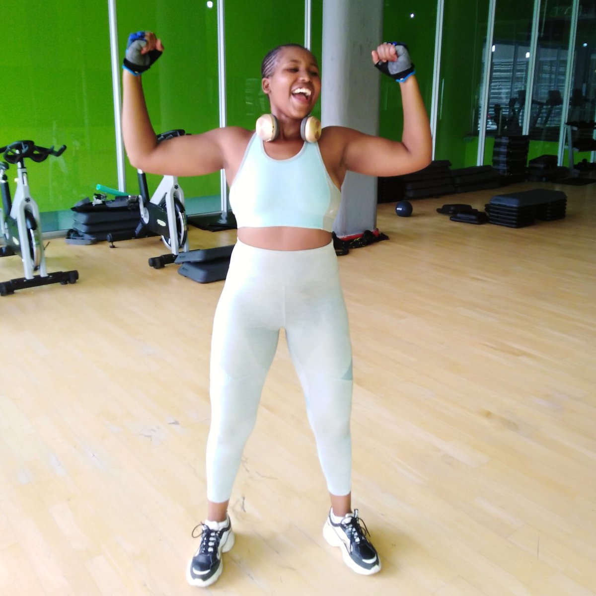 cokizaveg's tweet photo. Achieving a great body is a SLOW progress. Don’t make it SLOWER by quitting.
#stayfit #stayhealthy #workout #iloveherbalife #gymlife #wellnesscoach
_
_
_
_
_
_
TELL ME WHAT'S YOUR BODY GOAL I'LL HELP YOU ACHIEVE IT💪😁 💯 CONTACT +27670623542 https://t.co/ZbUr0vpweX