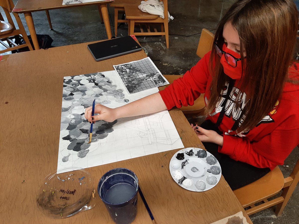 resykalski's tweet photo. 7th grade is working on some acrylic paintings, using the underpainting techqniue with a monochromatic background. #BeCougarProud @clintonwischool https://t.co/AJGEXqxrVi
