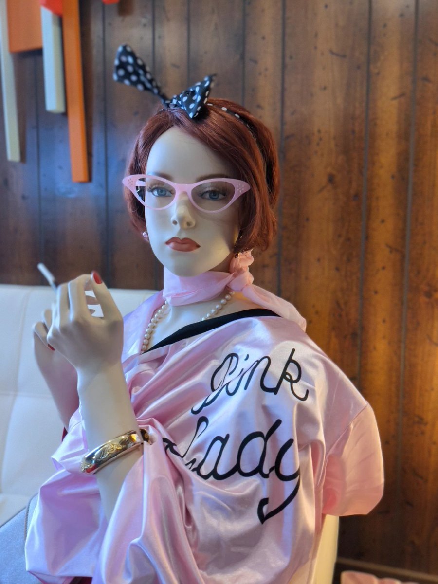 cuecreativetx's tweet photo. I don't drink. I don't swear. I don't rat my hair. - Freda

#FredaFriday #Freda #greaselightning #grease #pinklady https://t.co/R2Aksn218x