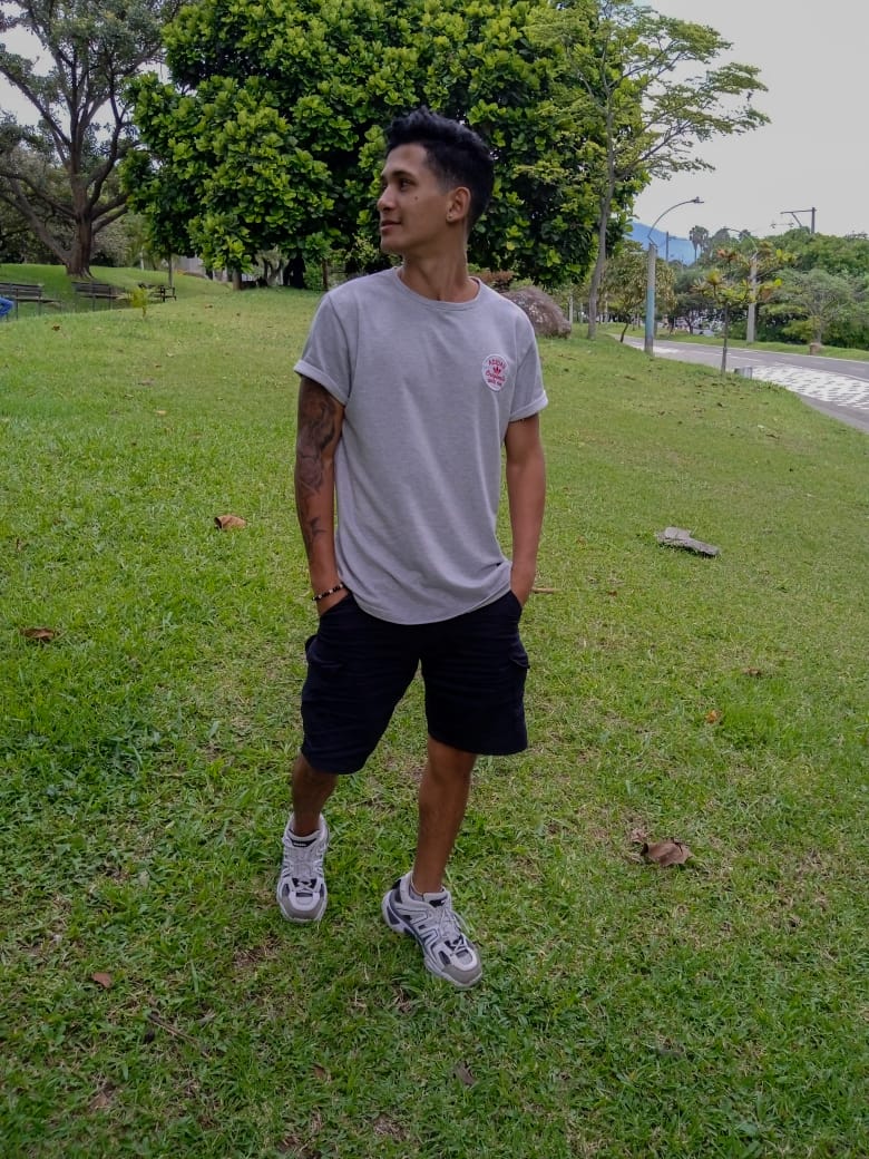 jmigueca's tweet photo. Hey bebés, un saludito por acá pues, un besito pa'todos😏😈😈

Rt... https://t.co/kfKW4v2BT2