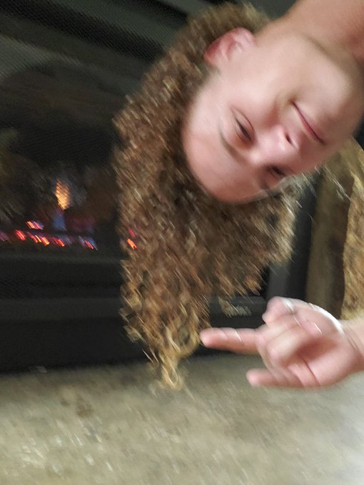 Hey, it's my birthday and I'm drying my hair by the fire, wbu? https://t.co/0o7UbbfrjM