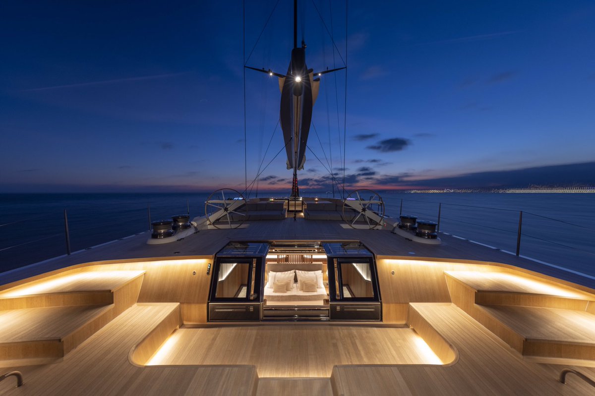 solarisyachts's tweet photo. Presenting the Solaris 111 Beach Club

Aft of the helmstations, the Solaris 111’s deck, sweeps into the owner’s cockpit and beach club which can be shielded by a dodger, allowing the owner complete privacy during navigation and direct access to the sea and sun bathing at anchor. https://t.co/ojnPuFQ7XU
