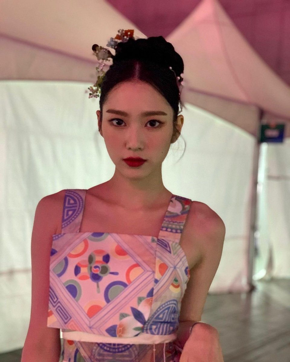 girlgroupspics's tweet photo. oh my girl ; jiho https://t.co/amKRPeYMMp