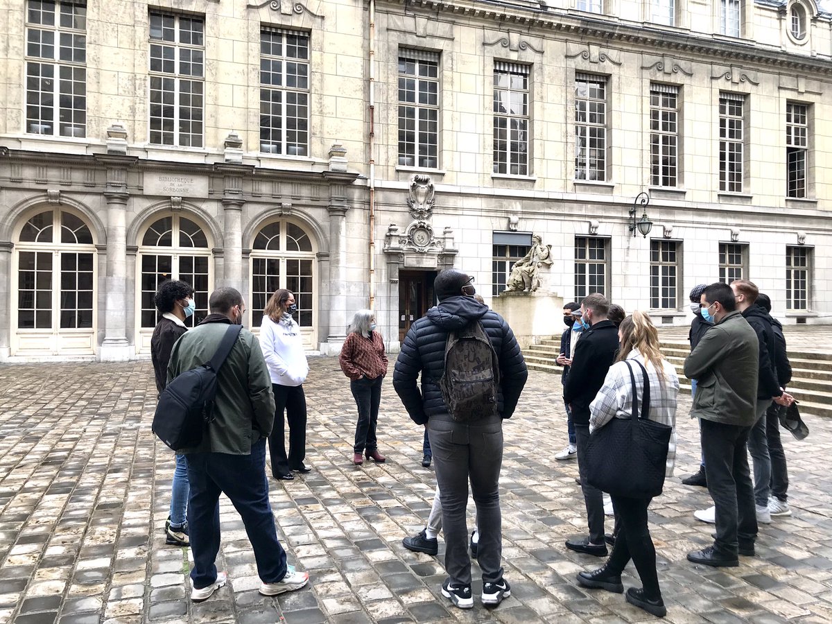 FondaSorbonne's tweet photo. 🤝Notre Fondation et la @BIS_sorbonne ont ouvert cette semaine les portes de l’@SorbonneParis1 à la promotion #AldoFioretti d’@Impulsion_75
Découverte du patrimoine et échange avec l’@Cop1_Soli_Etu #EgaliteDesChances #Equiteterritoriale #liensocial #solidarite https://t.co/FdtF6Ski5v