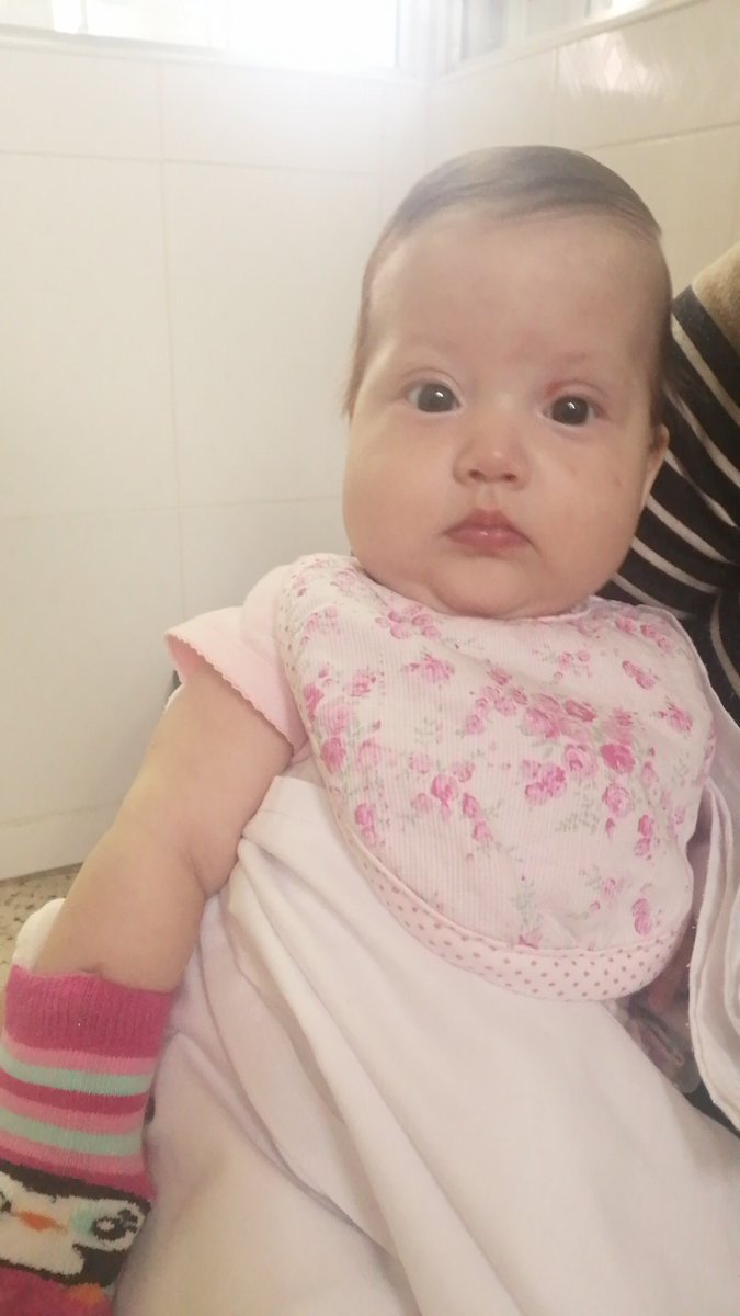 madorni's tweet photo. Ella nos necesita. https://t.co/vbTYmA9AXD