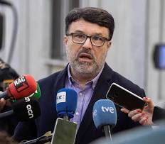 puigfalconer's tweet photo. “Vaig estar dos anys lluitant contra l'independentisme". 
Doncs cap @Esquerra_ERC !!! https://t.co/Nn2Fw8McZ1