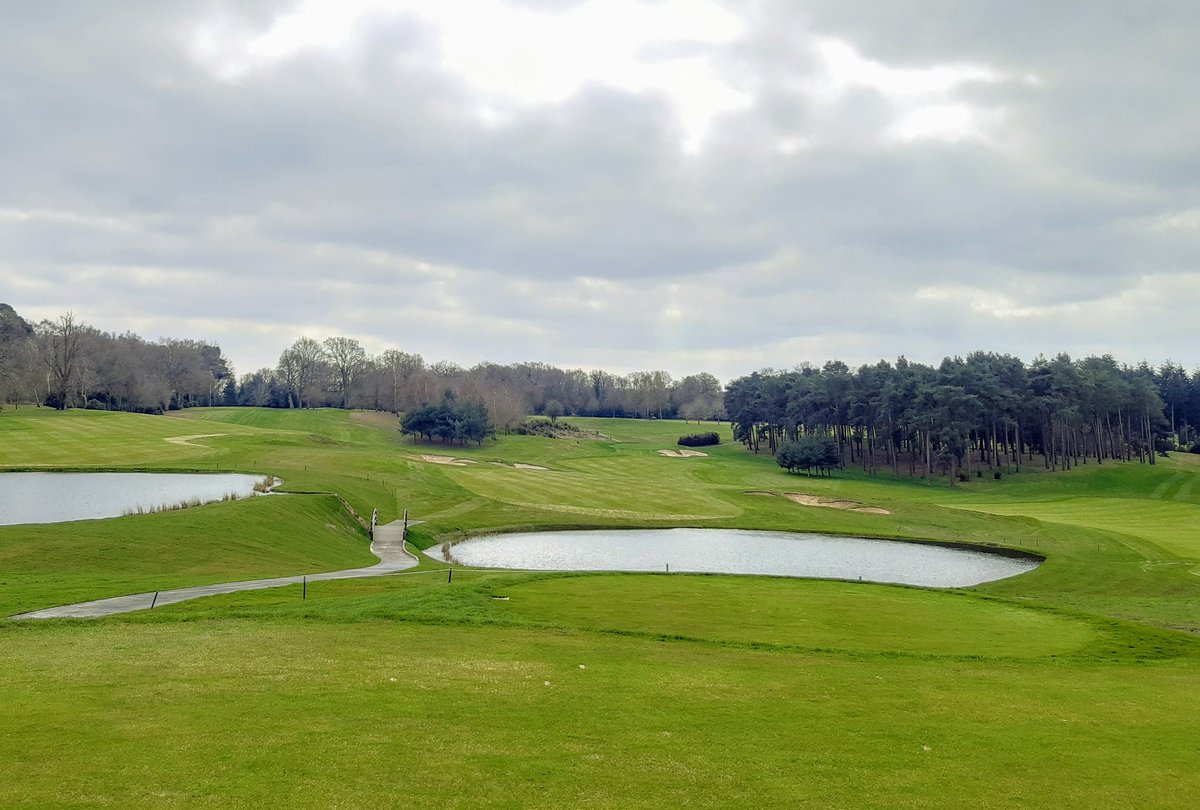 It's time to dust off your clubs 😀, but where's your 1st tee shot going?

#bearwoodlakes #golf #golfcourse #1sttee #1stteeshot #BackToGolf #PlaySafeStaySafe