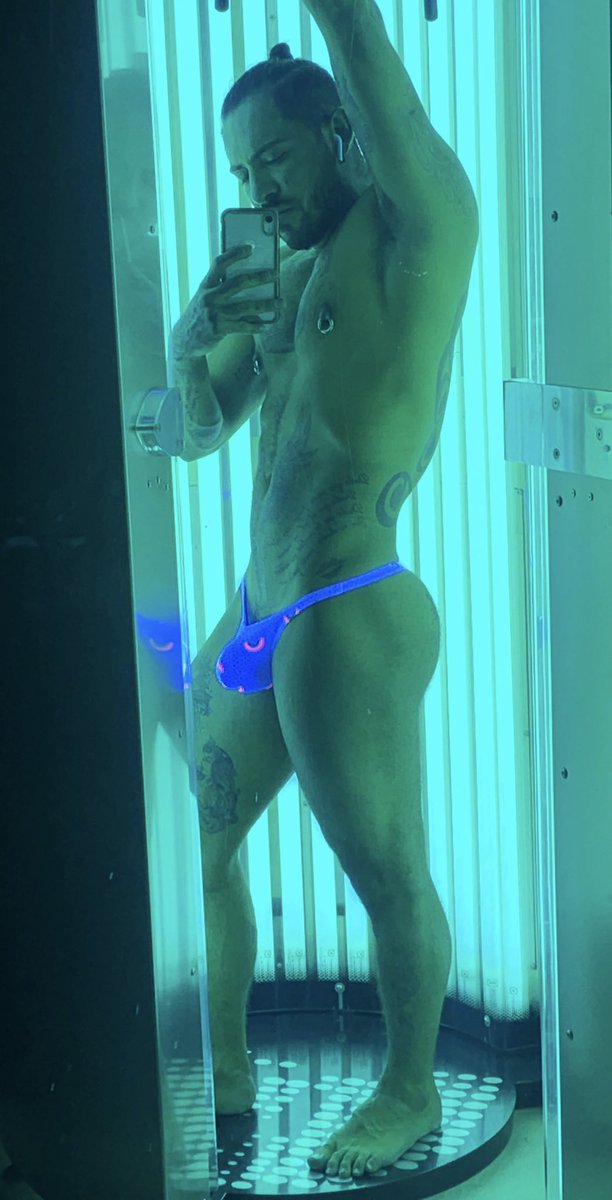 yoshyto3's tweet photo. #bigbutt #buttmen #bulgethong #bigpeach #boyfetish #inkedgay #latinogay https://t.co/PaOSE99flh